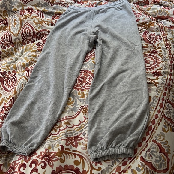 Princess Polly grey sweatpants - Picture 3 of 4